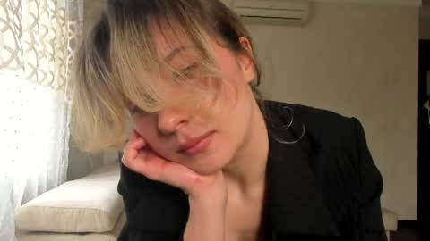 lilith online show from May 31, 9:41 am