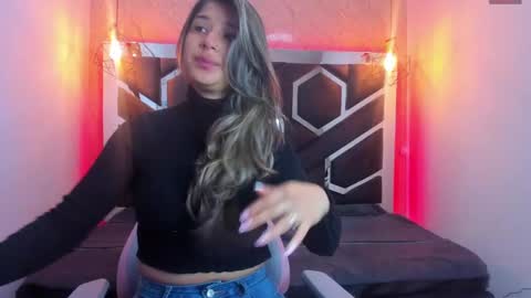 Snapshot of lilith_nv chatting on February 27, 11:17 am Lilith online show from February 27, 11:17 am