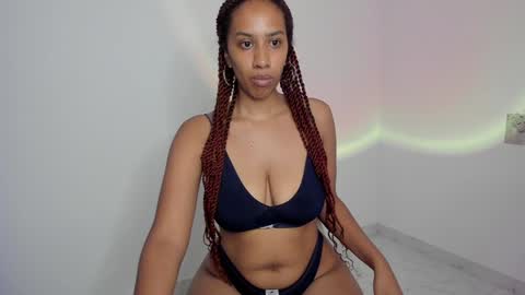 Snapshot of lilith_vision chatting on December 28, 3:26 am Alejandra online show from December 28, 3:26 am