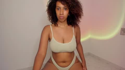 Snapshot of lilith_vision chatting on January 12, 11:58 pm Alejandra online show from January 12, 11:58 pm