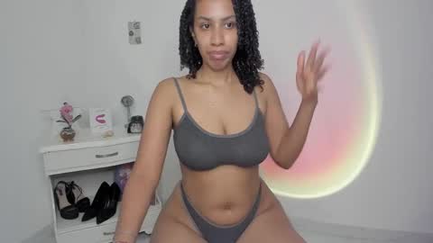 Alejandra  online show from October 21, 5:12 am