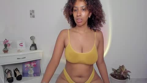 Snapshot of lilith_vision chatting on February 16, 3:58 am Alejandra online show from February 16, 3:58 am