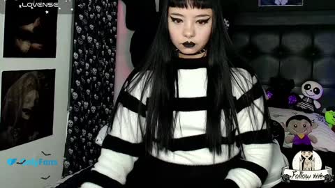   online show from January 22, 9:10 pm