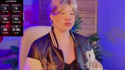 LilithNelson online show from June 11, 12:03 pm
