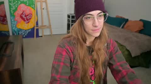 Snapshot of lilithoftrees chatting on January 15, 4:54 pm L online show from January 15, 4:54 pm