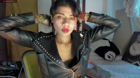 lilithsabeth online show from October 22, 9:23 am