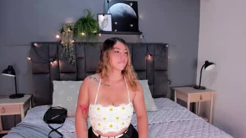 L I L I T H  online show from September 27, 11:52 am