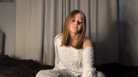 Karyn online show from February 10, 2:09 pm