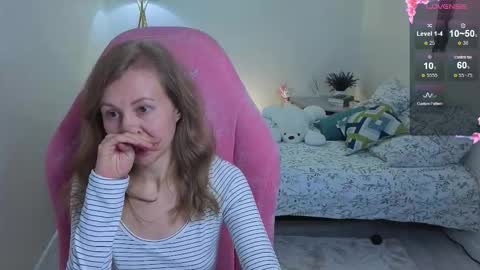 Snapshot of lill_mary chatting on September 15, 2:24 am Maria online show from September 15, 2:24 am
