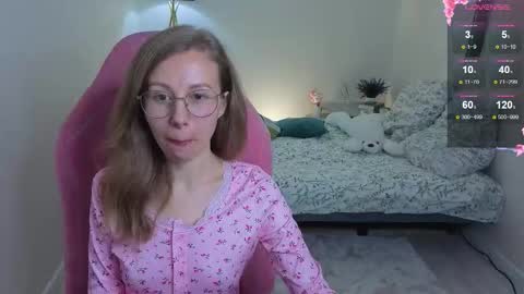 Snapshot of lill_mary chatting on September 19, 3:21 am Maria online show from September 19, 3:21 am