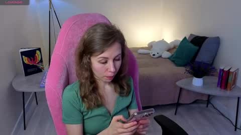 Snapshot of lill_mary chatting on February 15, 5:41 am Maria online show from February 15, 5:41 am