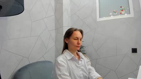 lillian_white1 online show from March 11, 10:29 am