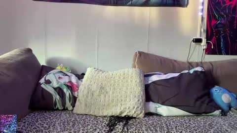 Amelia online show from July 6, 3:03 pm
