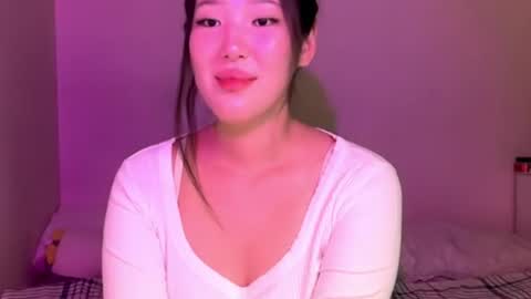 lillie_sun online show from August 2, 9:49 pm