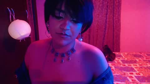 lillith online show from April 22, 5:03 am