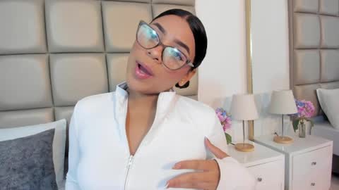 Lilly  online show from April 2, 2:52 am