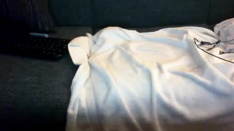 lilnaughtyboi online show from December 3, 9:06 am