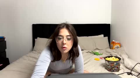 Roxy online show from February 24, 2:19 am