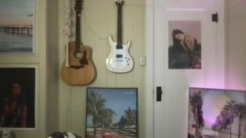 Lilpeachykeenn online show from December 27, 9:43 pm