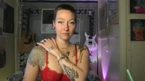 Lilpeachykeenn online show from January 11, 9:57 pm