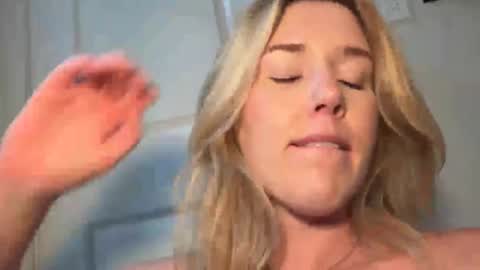 Ava online show from February 26, 1:53 am