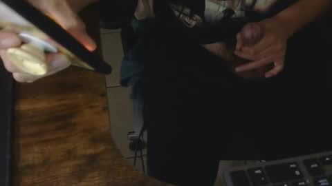 liltorobull online show from December 3, 6:47 am