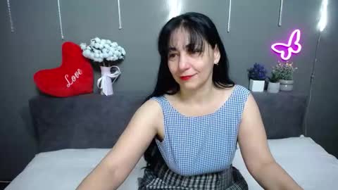 lilugrants online show from February 20, 7:16 pm