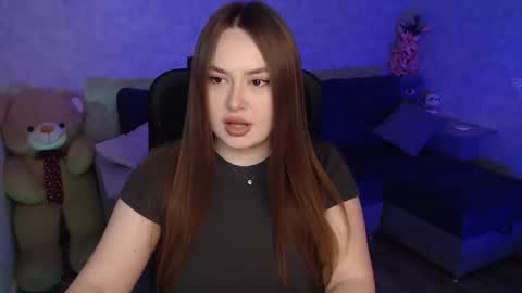 lily_baker_ online show from January 18, 3:43 pm