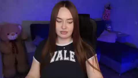 lily_baker_ online show from February 21, 5:38 pm