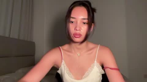 Lily online show from June 11, 9:24 pm