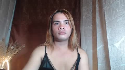 LILY CRUZ online show from January 25, 8:00 pm