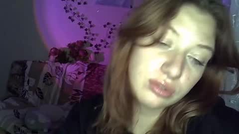 lily_ember online show from November 28, 7:43 pm