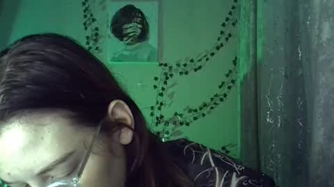 lily_ember online show from October 21, 7:17 pm