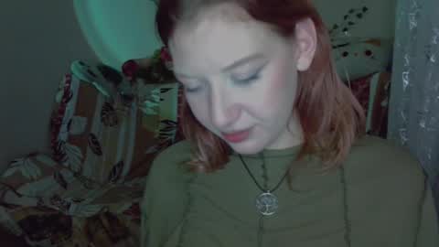 lily_ember online show from December 4, 8:19 pm