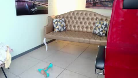 Lily online show from March 3, 7:26 am