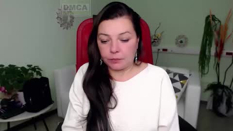 Lily online show from September 24, 8:43 am