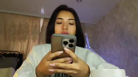 Lily online show from February 7, 6:27 am