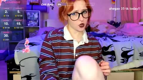 your lilyyyyyyy online show from March 28, 7:26 pm