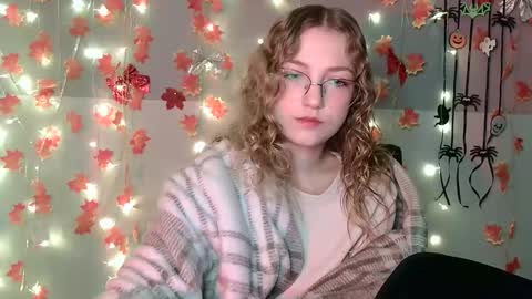 small lily online show from October 23, 5:47 pm