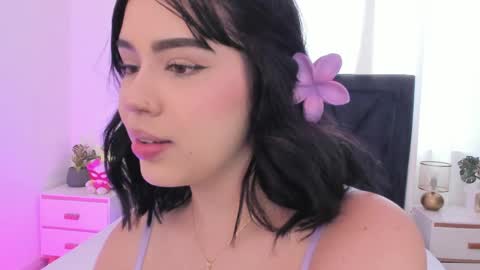 LilyWoodz online show from April 2, 7:21 pm