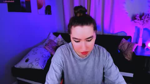 LILY online show from October 2, 7:40 am