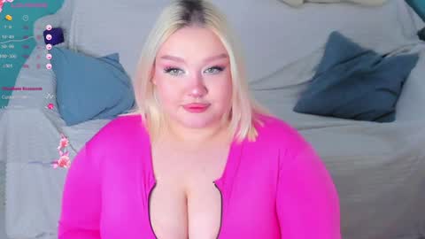 Lily online show from January 19, 9:33 am