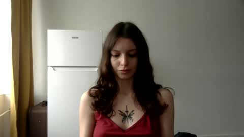 lilycandy_ online show from February 27, 1:17 pm