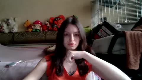 lilycandy_ online show from February 8, 9:35 am