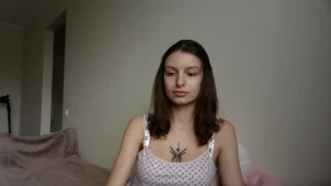 lilycandy_ online show from November 11, 9:44 am