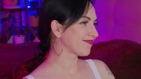 Lily online show from November 21, 7:01 pm