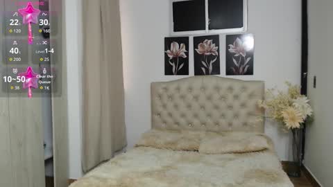 lilyfox23 online show from January 19, 1:21 pm