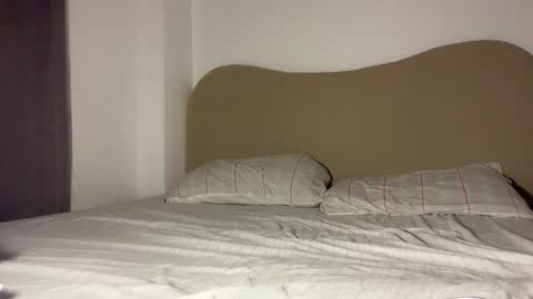 lilykira online show from November 8, 8:01 pm