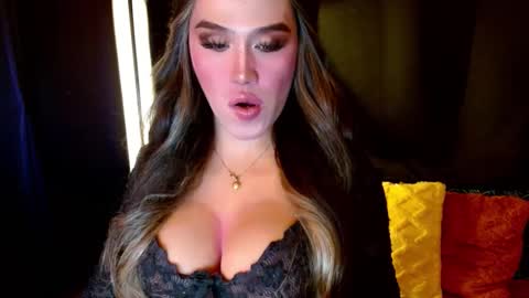 Snapshot of lilymonstercock chatting on January 30, 5:09 am IM YOUR TRUE GODESS Lilymonstercock online show from January 30, 5:09 am