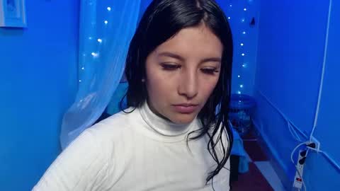 lilymoon_018 online show from June 8, 2:18 pm